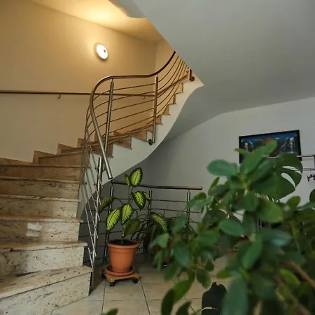 Konukevi Vila La Gigi *